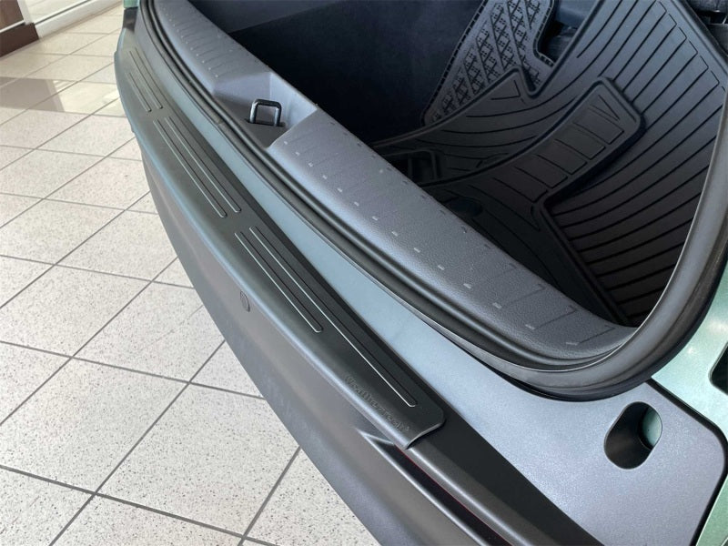 WeatherTech 21-23 Toyota Sienna XL40/Hybrid BumperTopper - Black