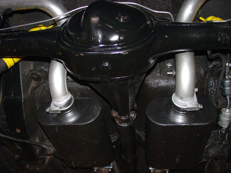 Flowmaster 55-57 Chevrolet 2.5in. American Thunder SS Crossmember-Back Exhaust System