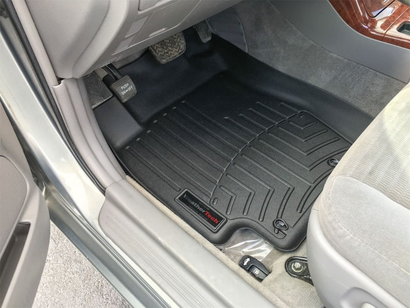 WeatherTech 02-06 Toyota Camry Sedan Front FloorLiner - Black