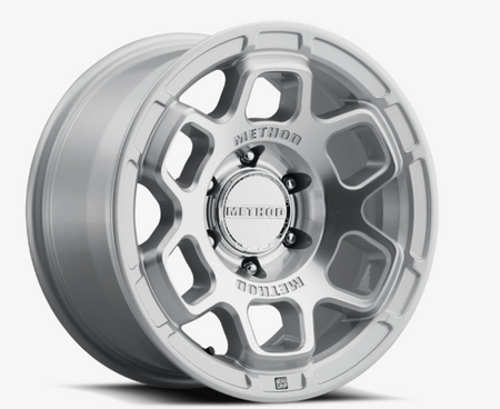 Method MR710-HD Bead Grip 18x9 / 6x135 / 12mm Offset / Machined Clear Coat Wheel