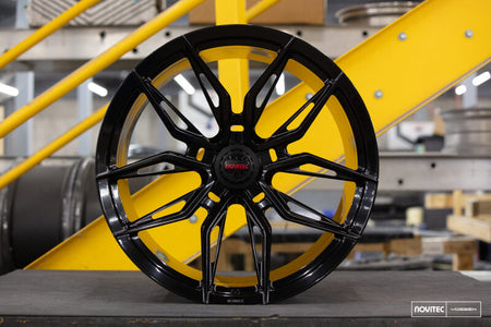 Vossen x Novitec NF11 22x12.5 ET:46 Gloss Black Ferrari 812 Superfast / GTS Rear Wheel