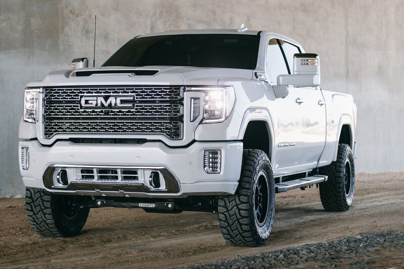 Cognito 2020+ GM 2500/3500 2WD/4WD 4in Performance Lift Kit w/ Cognito 2.0 RR Shocks & SM Series UCA