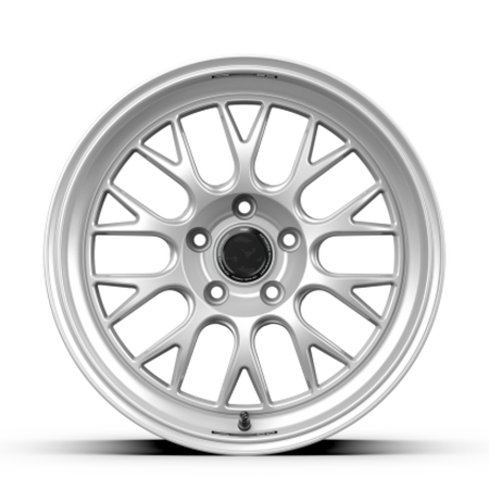 fifteen52 Holeshot RSR 18x9 5x114.3 38mm ET 73.1mm Center Bore Radiant Silver Wheel
