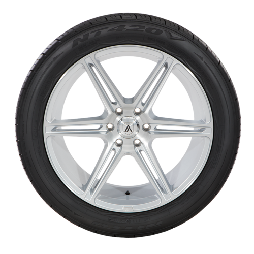 NT420V 275/55R20 117H XL 31.8