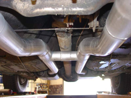 Flowmaster 67-70 Mustang American Thunder THRU VALANCE SS Crossmember-Back Exhaust System