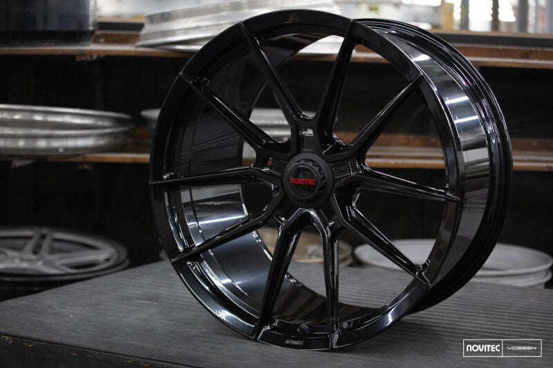 Vossen x Novitec NF10 21x10 ET:32 Gloss Black Ferrari 812 Superfast / GTS Front Wheel