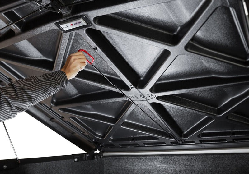 Undercover 25-26 Ford F-150 5.7ft Bed w/ Access Tailgate Elite Bed Cover - Textured Black