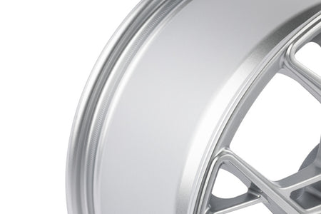 APR A02 Flow Formed - 19x8.5 - 5x112 - ET45 - 66.5mm Center Bore - Hyper Silver Wheel